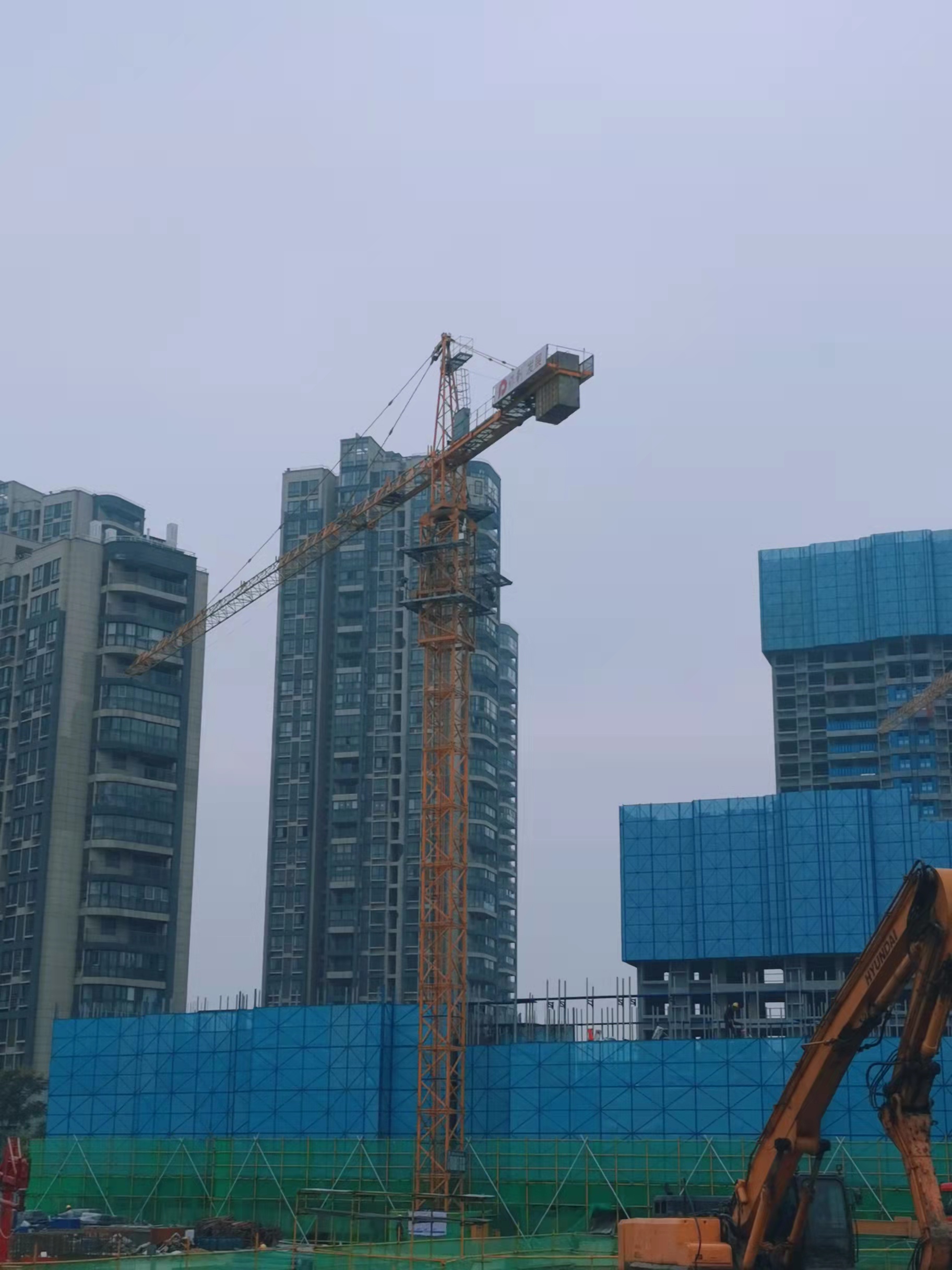 建筑施工為什么要用到全鋼爬架？有什么優(yōu)勢？